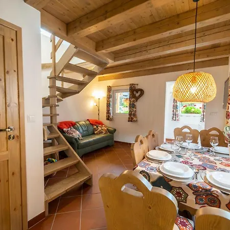 Alpesi faház Mala Osada Z Jacuzzi Przy Gondoli *